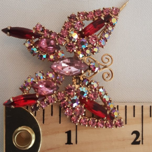 Stunning Red and Pink Crystal Butterfly Brooch - Picture 3 of 4
